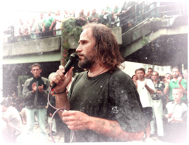 Богољуб Арсенијевић Маки на Петровдан 1999. у Ваљеву